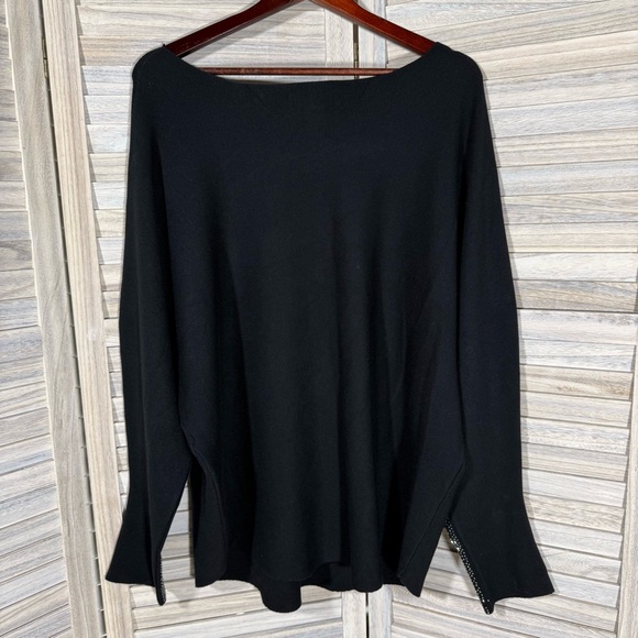 Size 2X Black sweater with Gold & silver crystal embellishment NWOT - Picture 4 of 11